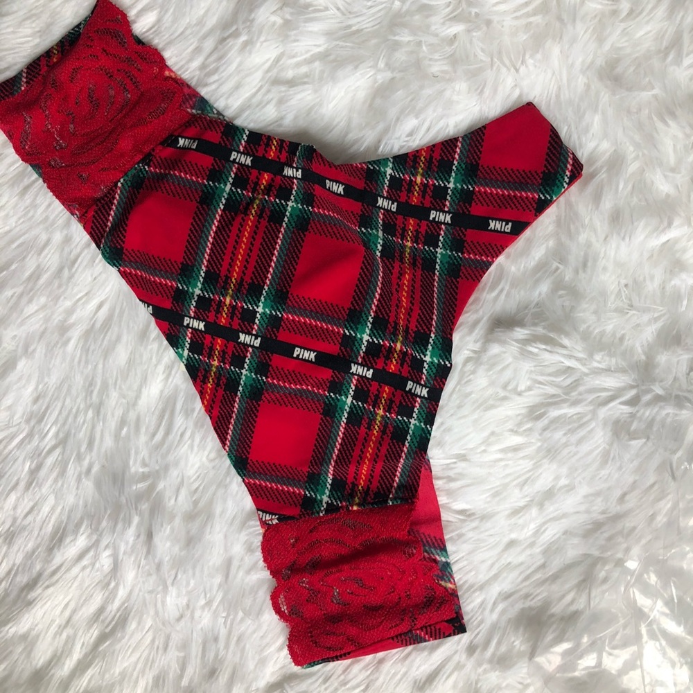 Medium Victoria’s Secret Pink CHRISTMAS Panties